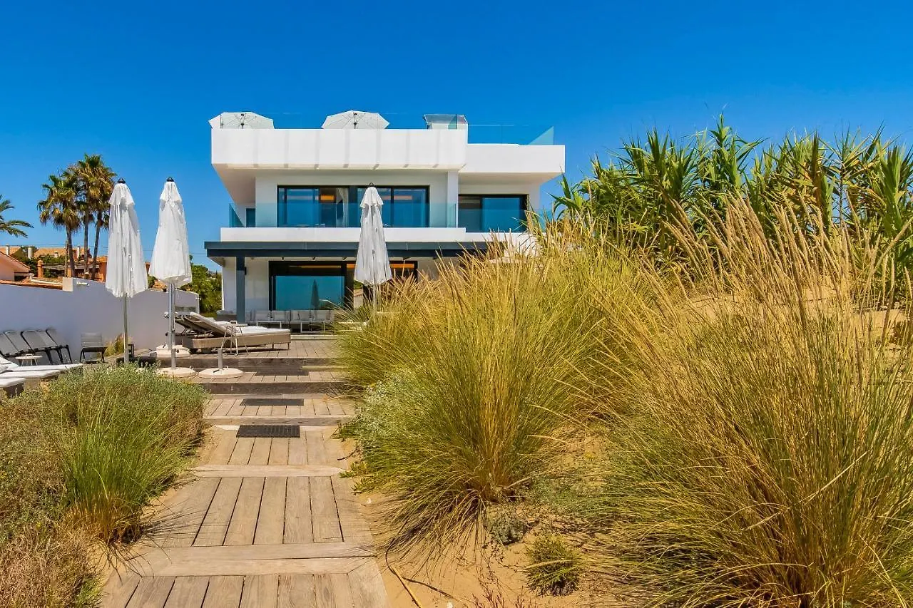 Villa Frontline Beach Costabella - Marbella Spain