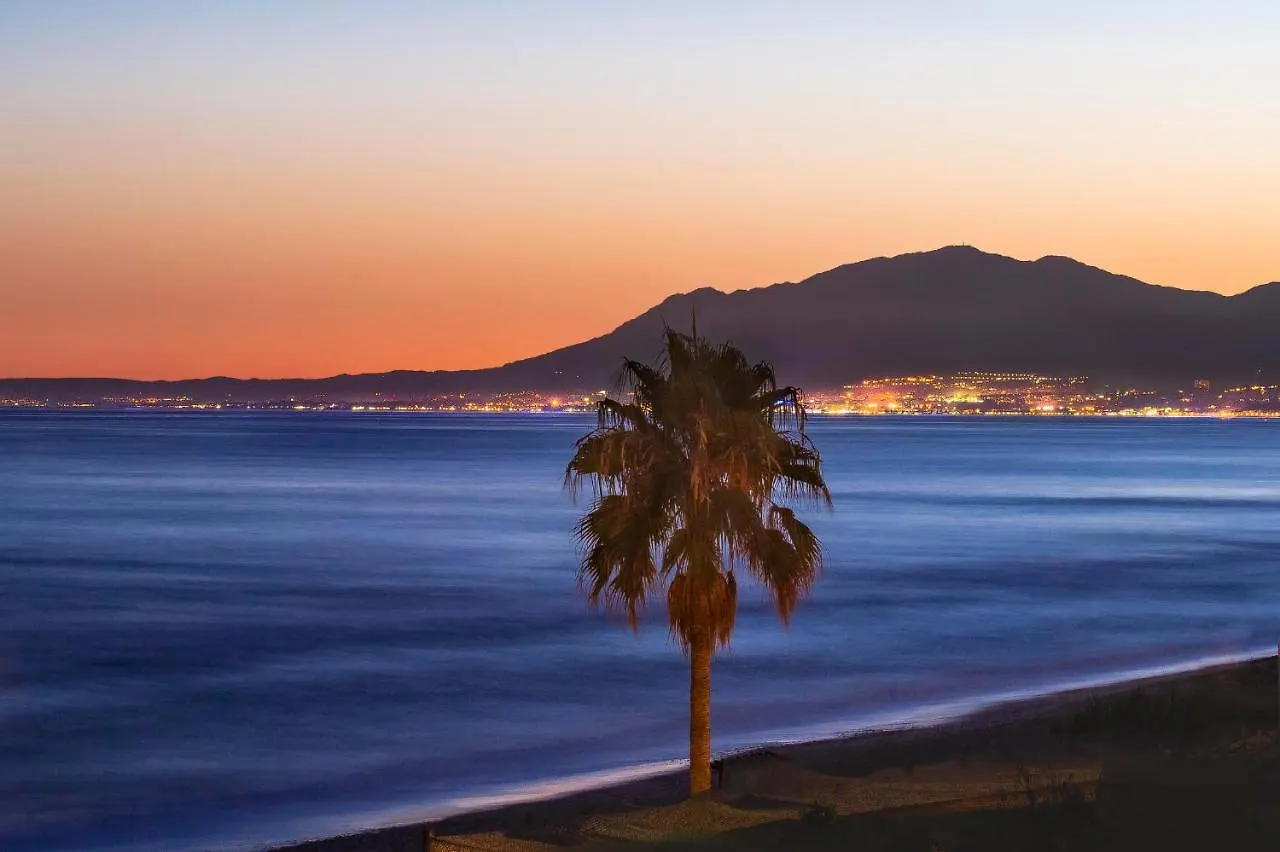 Villa Frontline Beach Costabella - Marbella
